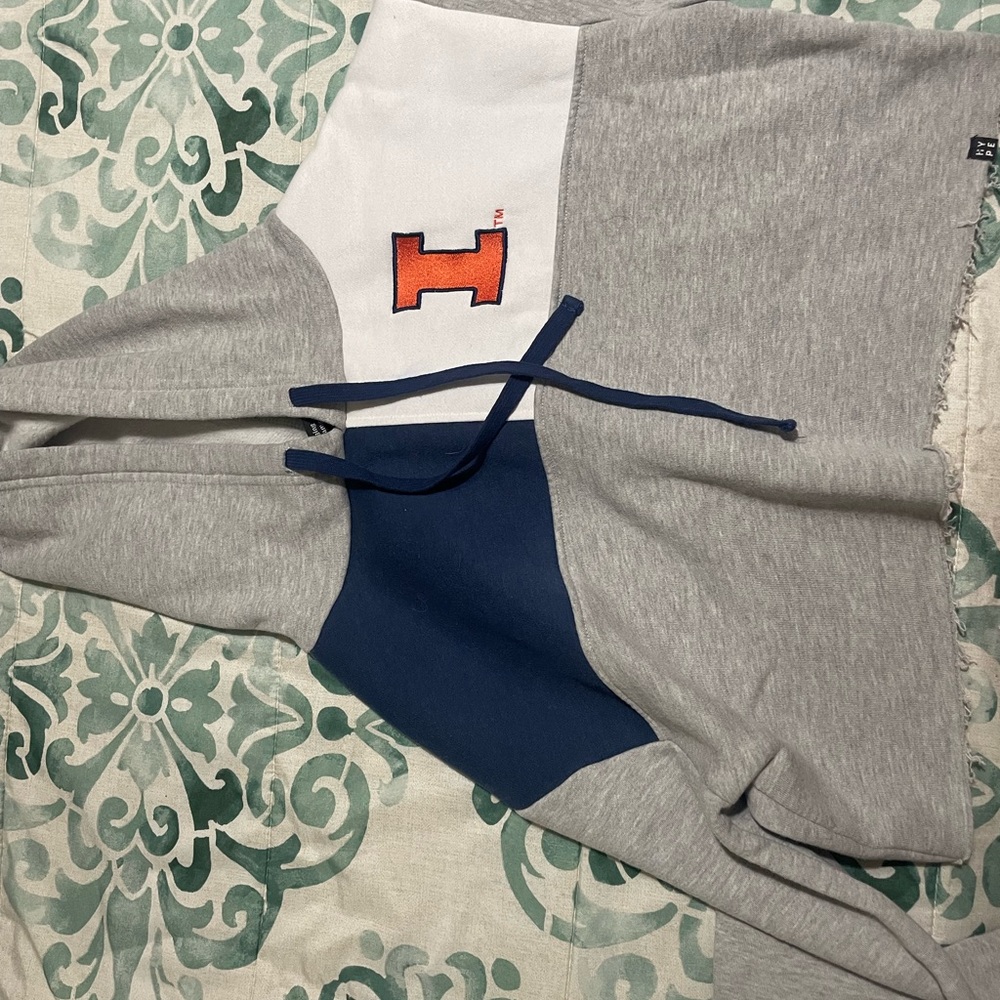 Size XS Gray and Blue Hoodie ILLINOIS Logo